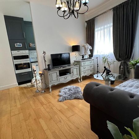 Lovely Apartment In Cork Bagian luar foto