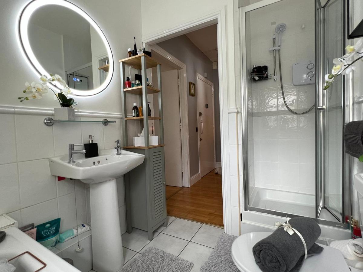 Lovely Apartment In Cork Bagian luar foto